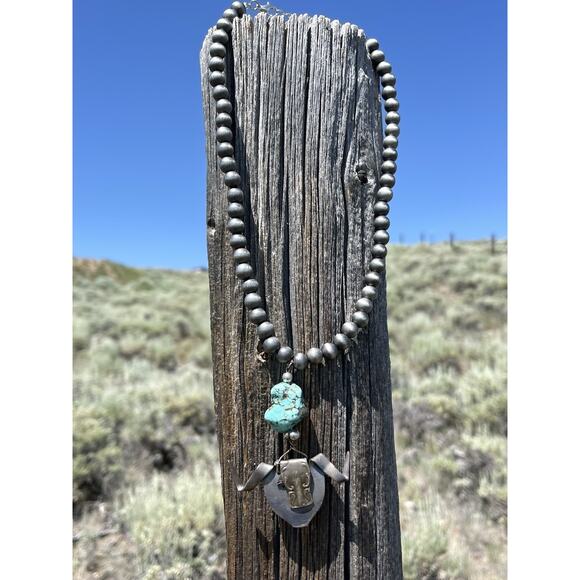Southwestern Faux Turquoise/Navajo Pearl Necklace Silver Tone Cow Skull Rodeo - Picture 3 of 8